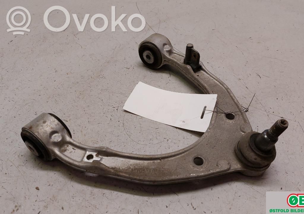 Volkswagen Touareg II Braccio di controllo sospensione anteriore 