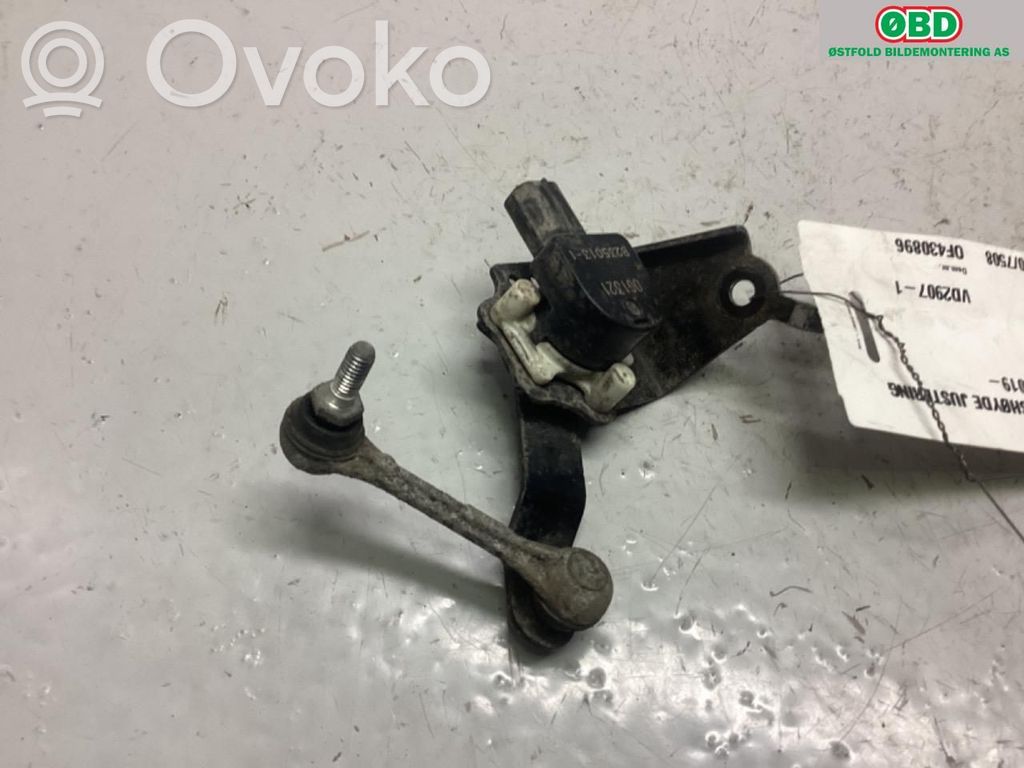 Toyota RAV 4 (XA50) Senzor înălțime suspensie față pneumatică