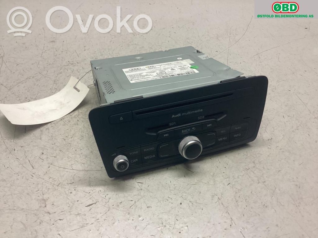 Audi A1 Panel / Radioodtwarzacz CD/DVD/GPS 
