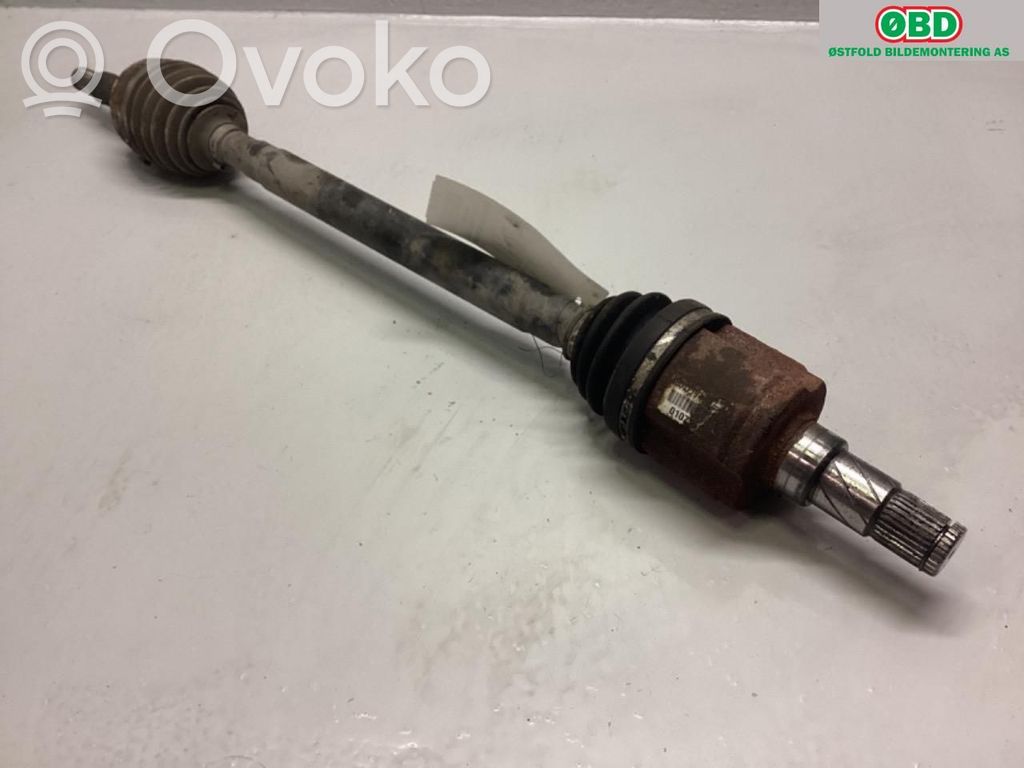 Takavetoakseli   100771901A,100771901A