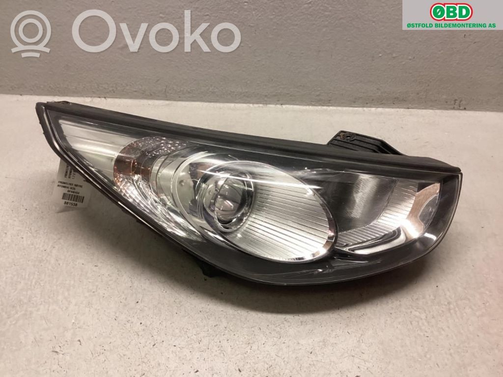Hyundai ix35 Lampa przednia 