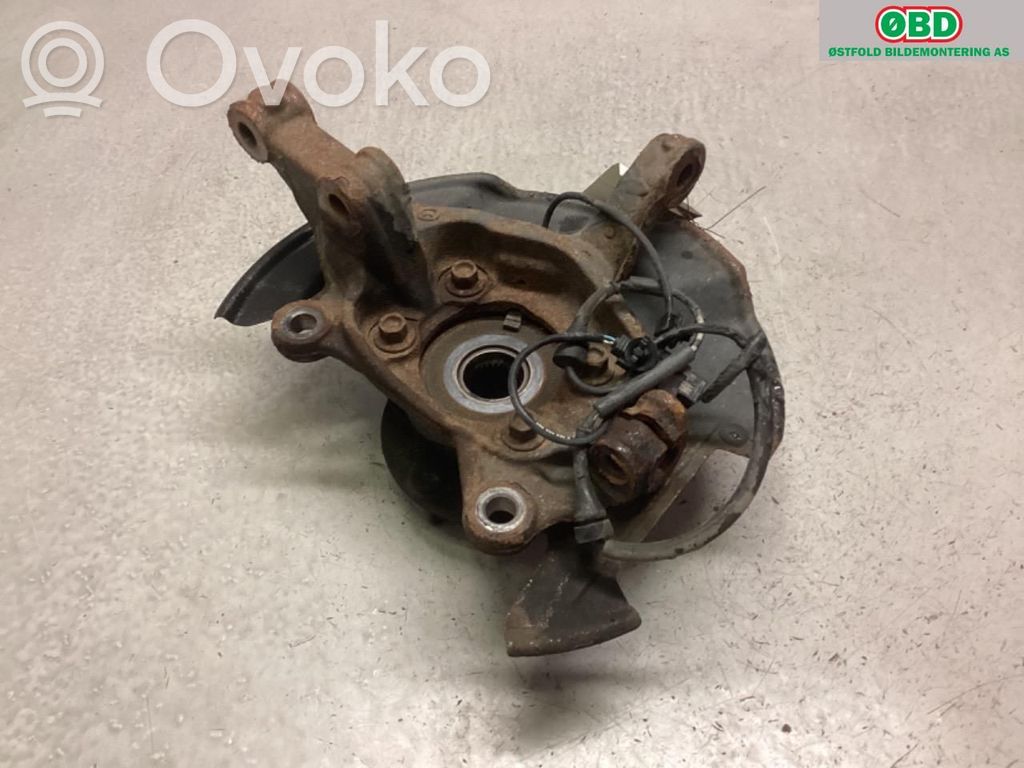 Etupyörän navan laakerikokoonpano   D10E33021,D10E33021