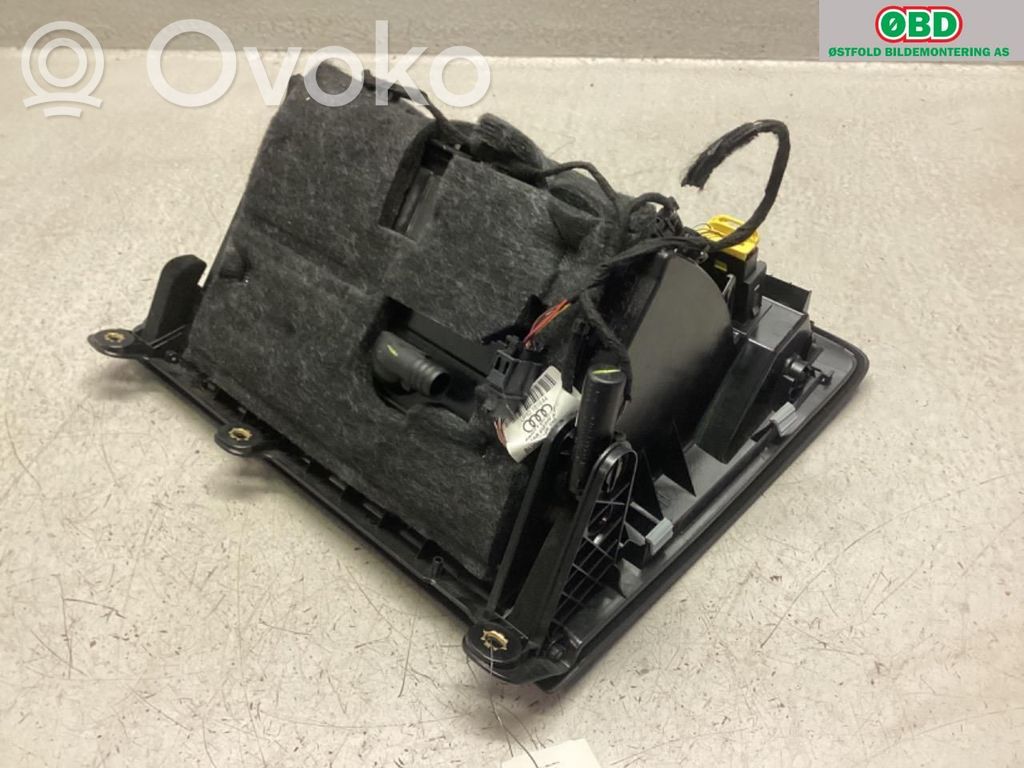 Audi Q3 8U Boite à gants 