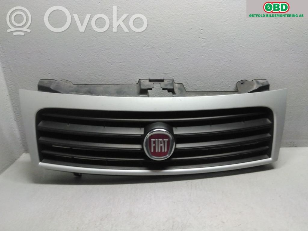 Fiat Scudo Grille de calandre avant