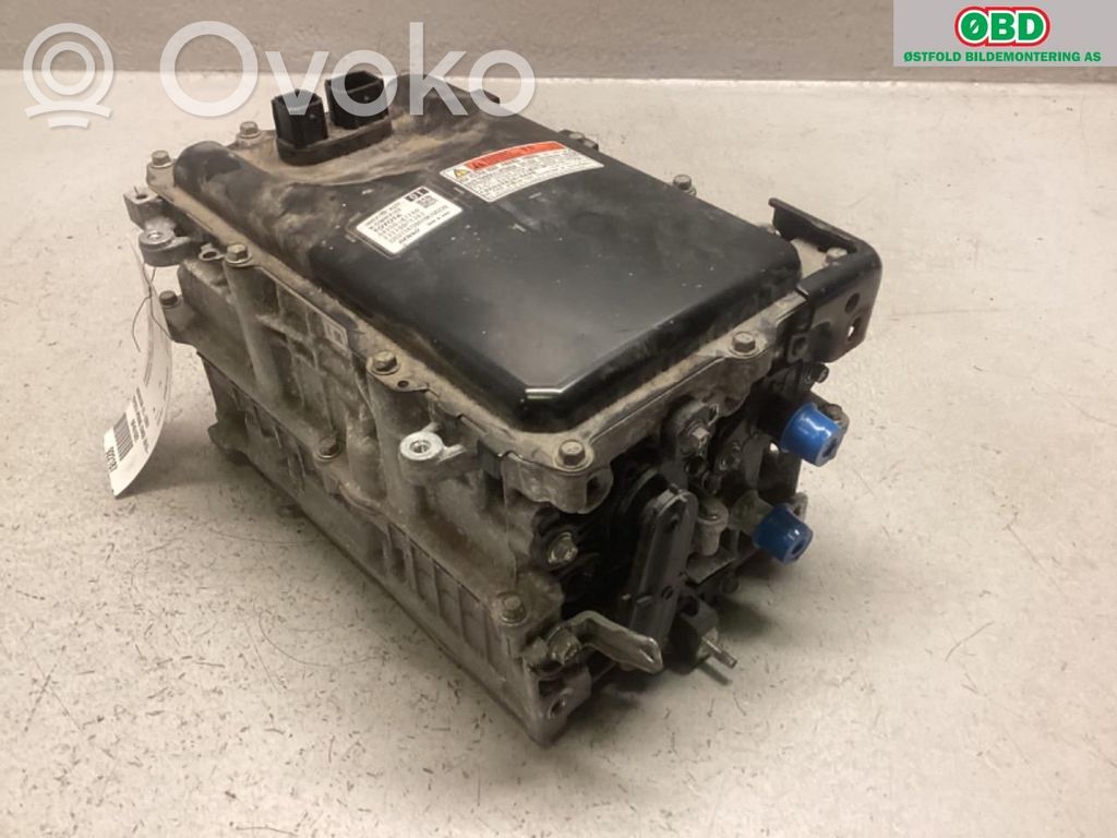 Toyota Prius (XW50) Convertitore di tensione inverter