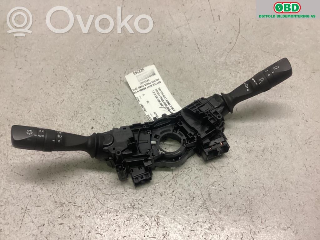 Toyota Prius (XW50) Interruptor de control multifunción 