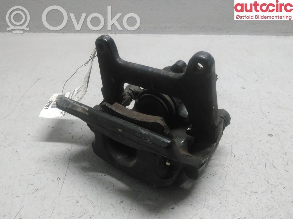 Audi A8 S8 D3 4E Tylny zacisk hamulcowy 