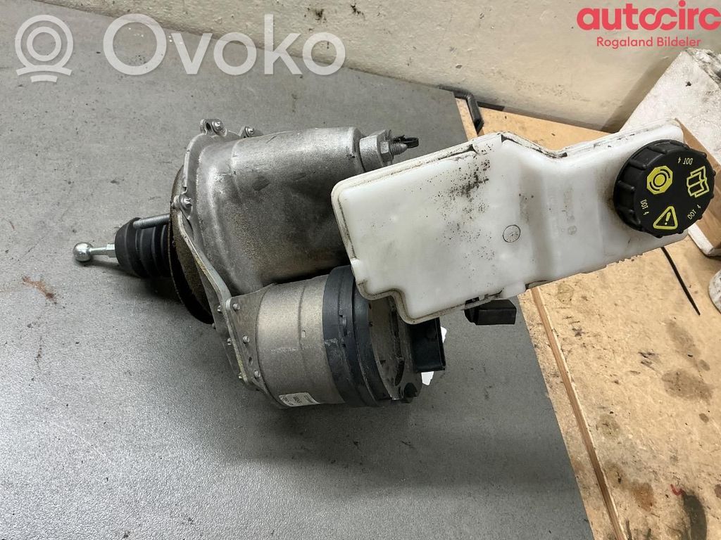 Volvo XC40 Jarrutehostin 