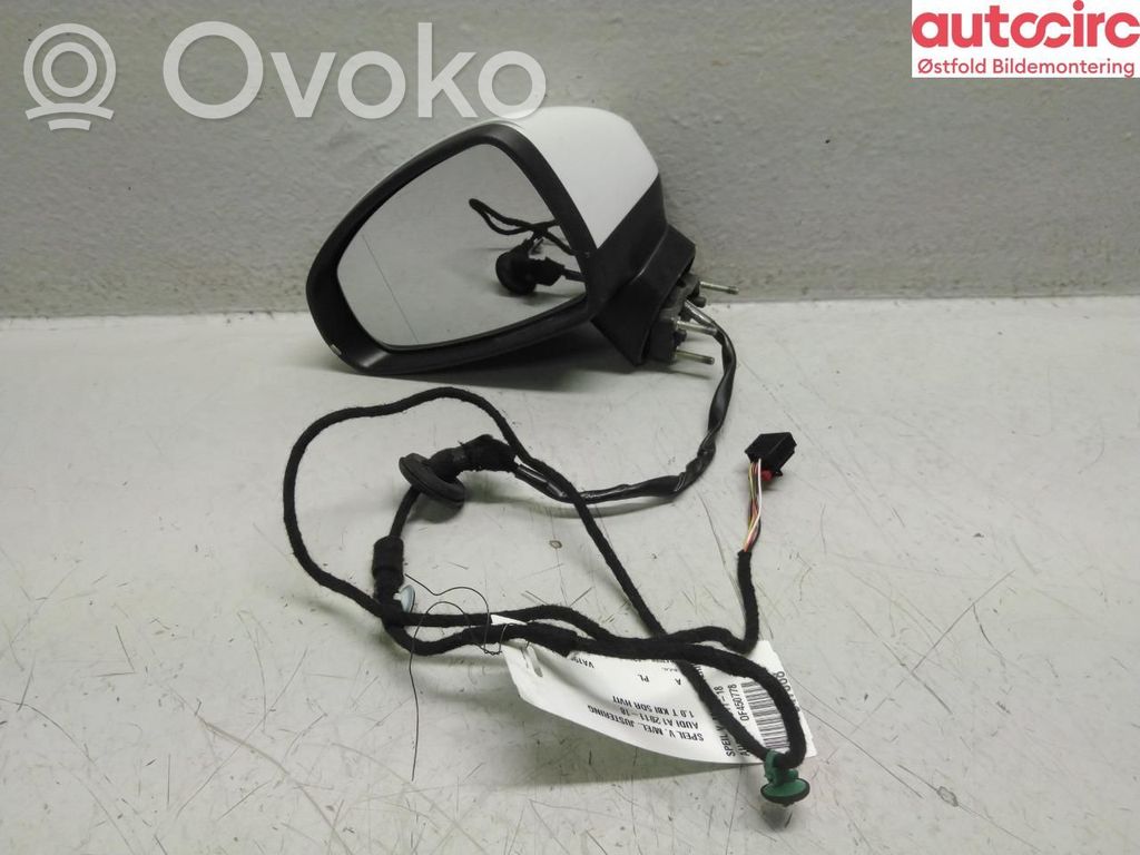 Audi A1 Front door electric wing mirror 