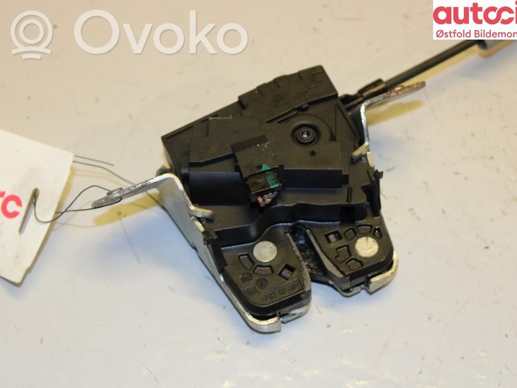Tesla Model S Tailgate lock latch 