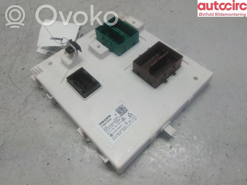 Volvo XC40 Module de contrôle carrosserie centrale 