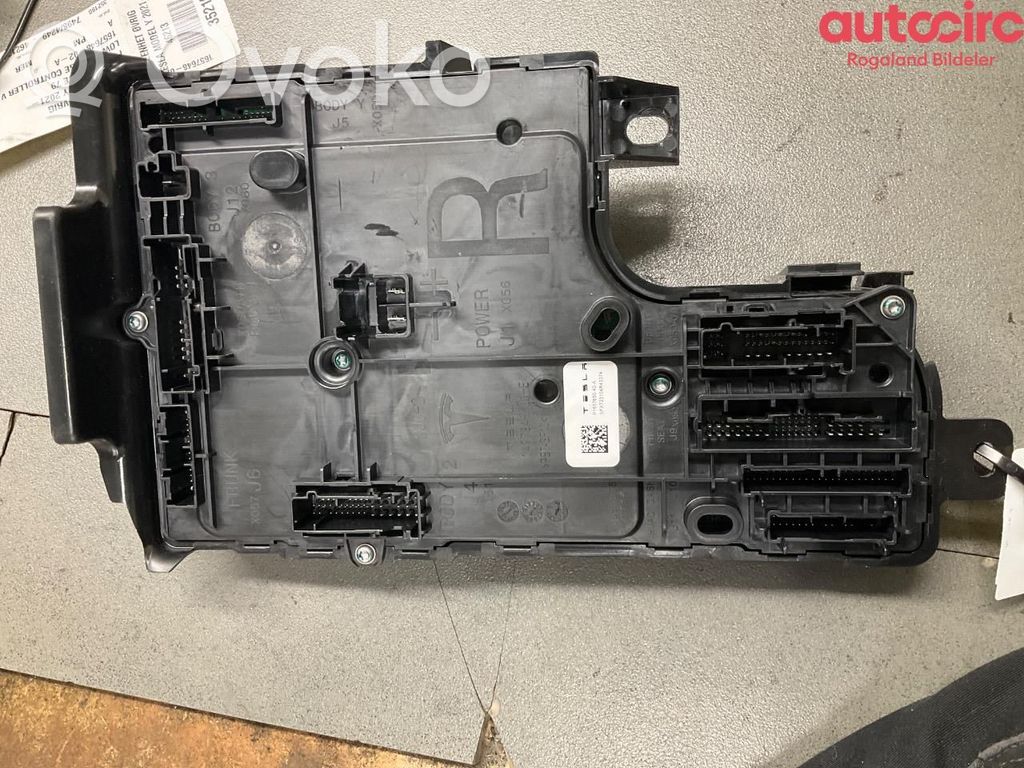 Tesla Model Y Other control units/modules 