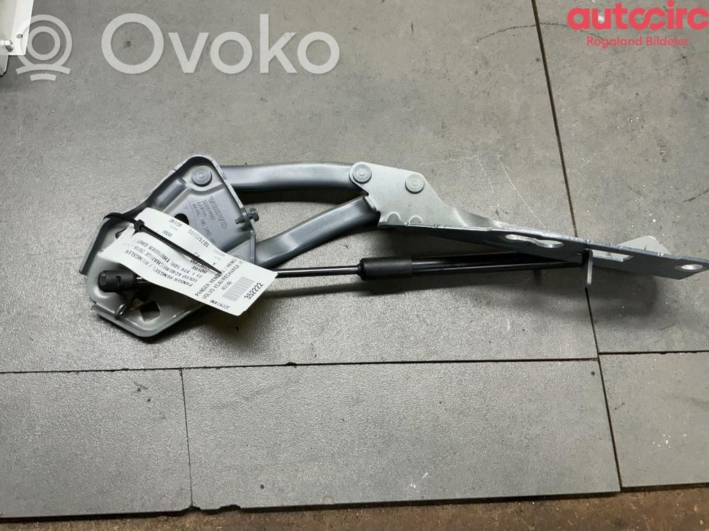 Volvo XC40 Konepellin saranat 