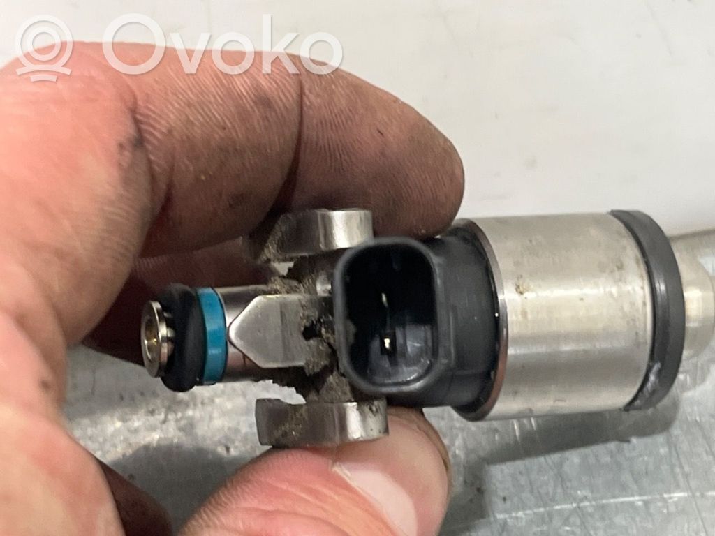 KIA Sorento Injector combustibil 