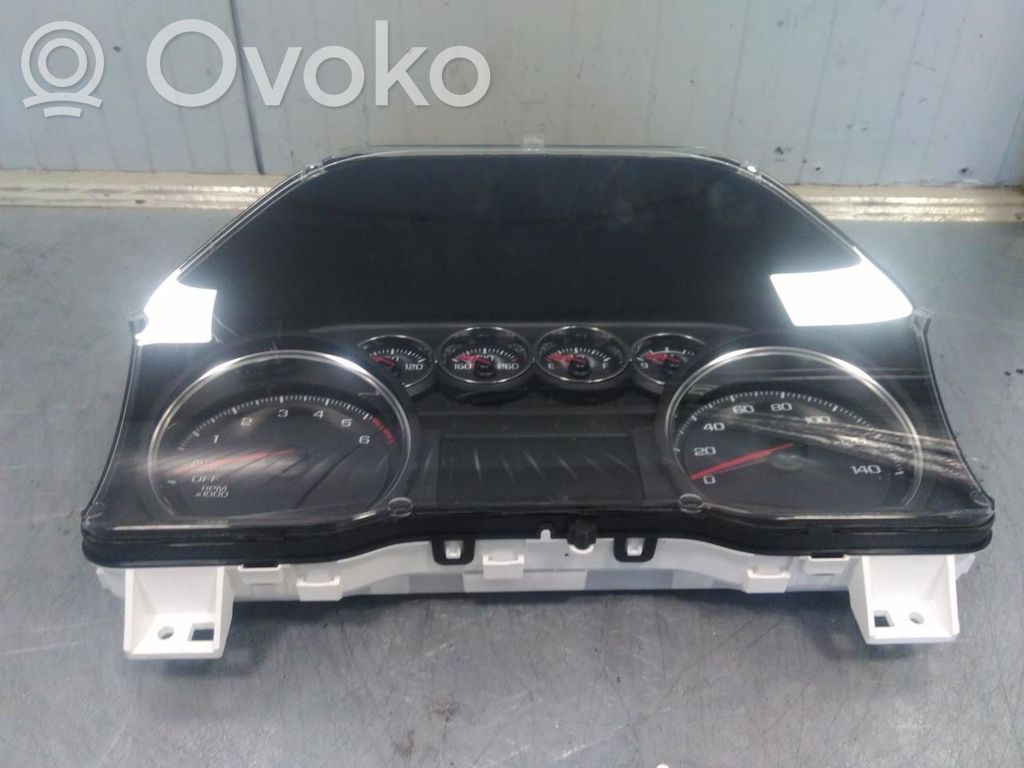 Chevrolet Silverado Vitezometru (grup de instrumente) 
