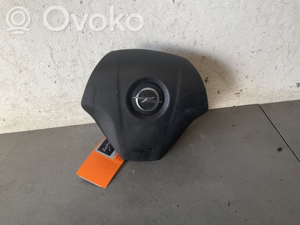 Opel Combo D Ohjauspyörän turvatyyny 