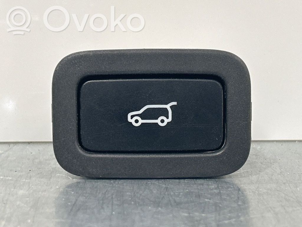 Jaguar I-Pace Tailgate opening switch 