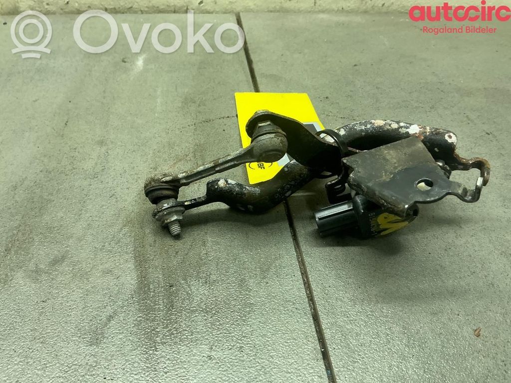 Toyota bZ4X Senzor înălțime suspensie față pneumatică 