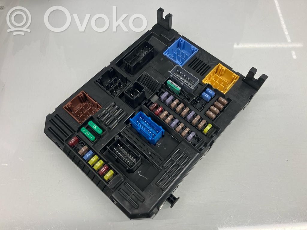Citroen C4 III e-C4 Fuse box set 