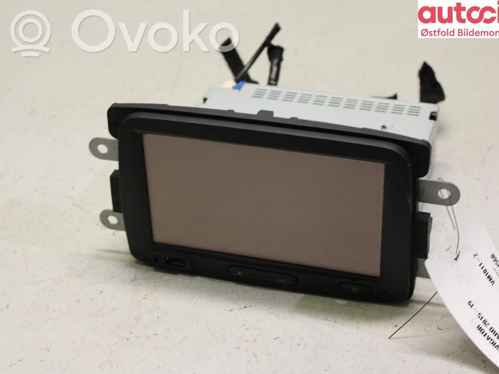 Opel Vivaro Radio/CD/DVD/GPS head unit 