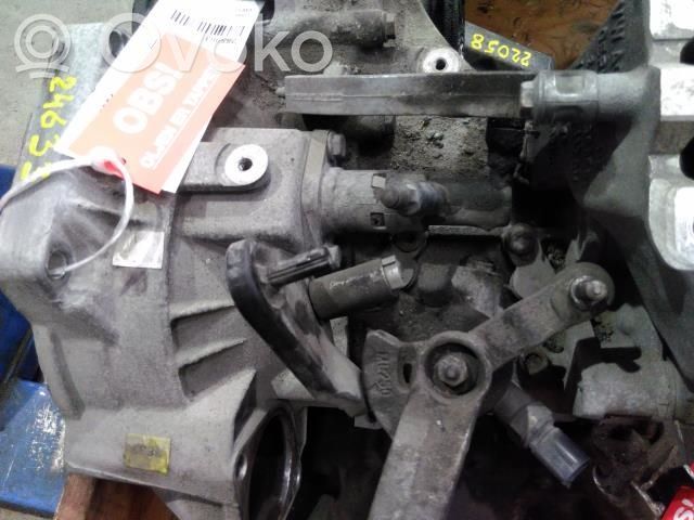 Volkswagen Golf VI Cutie viteze manuală cu 5 trepte