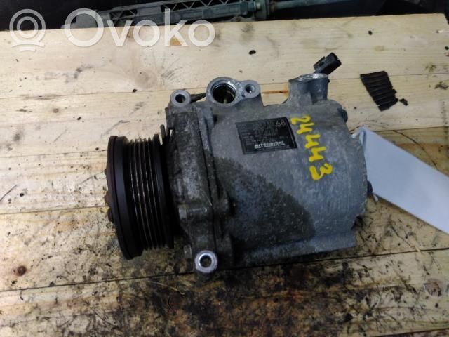 Mitsubishi Outlander Ilmastointilaitteen kompressorin pumppu (A/C) 