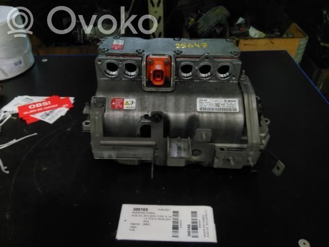 Audi A3 S3 8V Convertor-inversor tensiune 