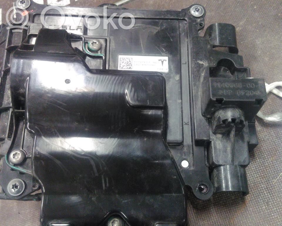 Tesla Model S Muut ohjainlaitteet/moduulit 