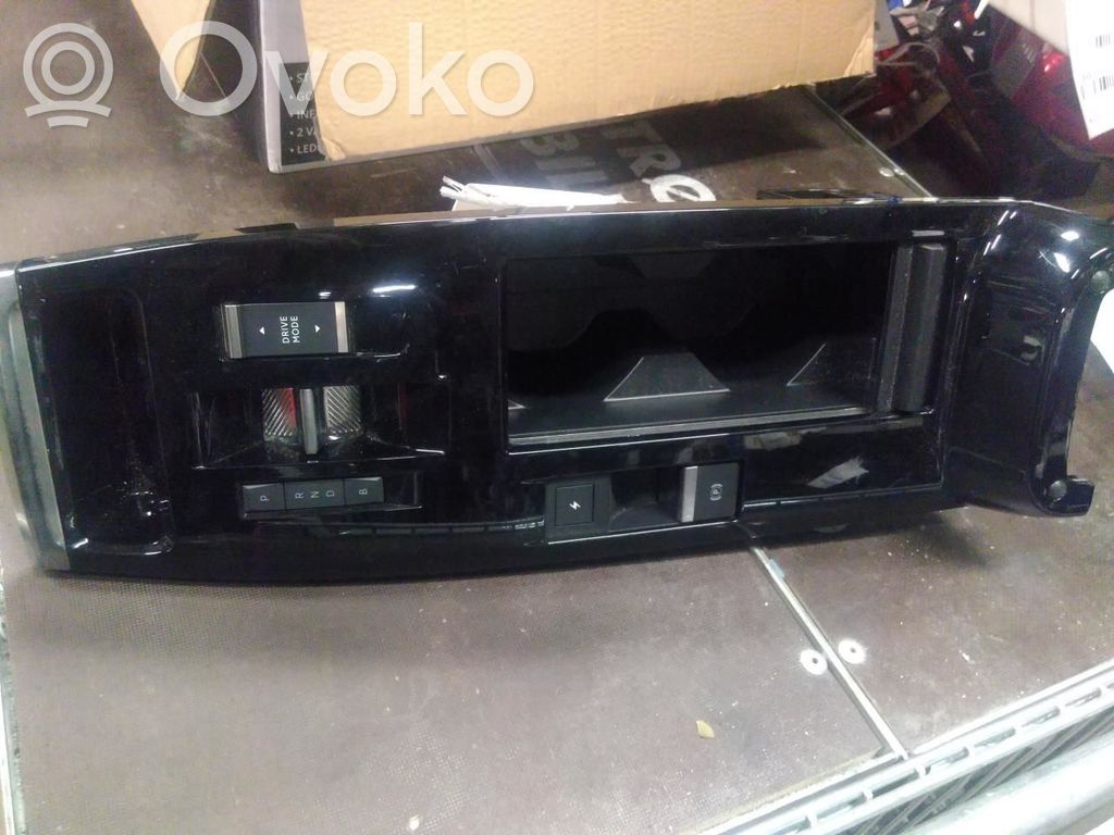 Console centrale   9839649480,98440965ZD,9813146377,9813146377,9839649480,98440965ZD