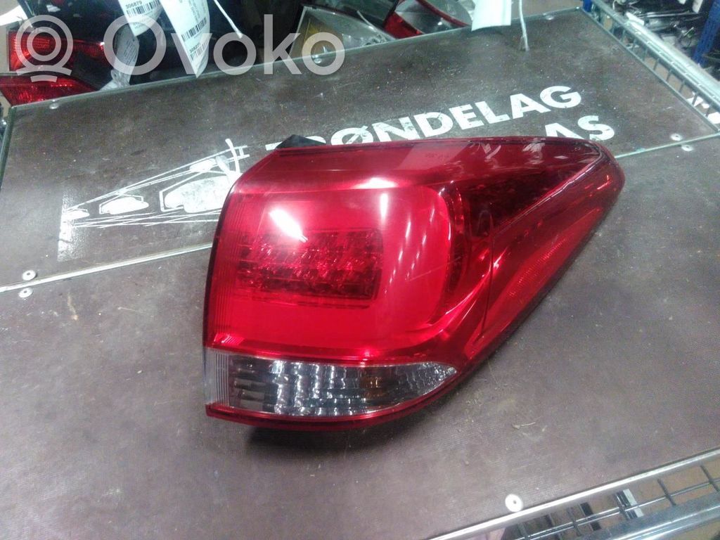 KIA Carens III Takavalot 