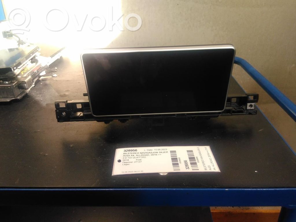 Audi A4 S4 B9 Bildschirm / Display / Anzeige