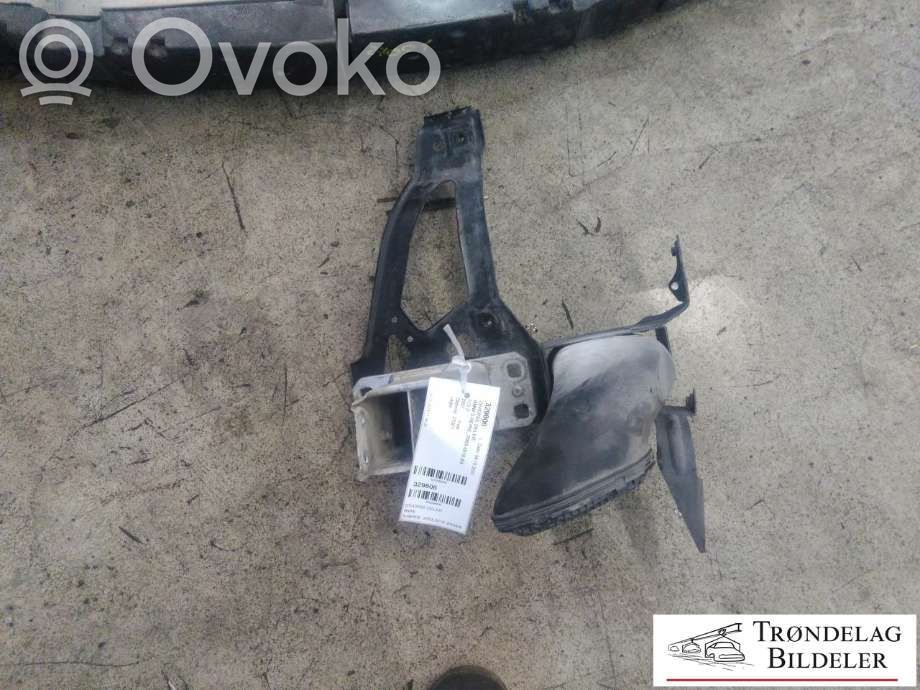 BMW 5 E60 E61 Front bumper support beam 