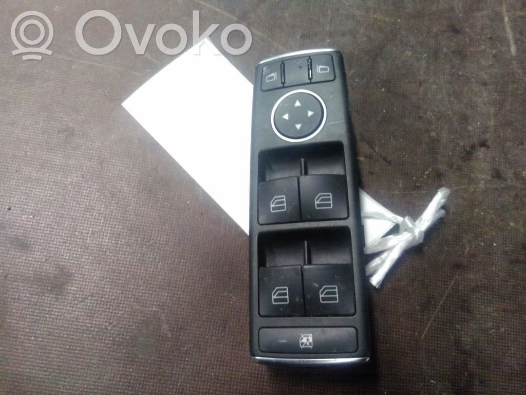 Mercedes-Benz B W246 W242 Przyciski szyb 