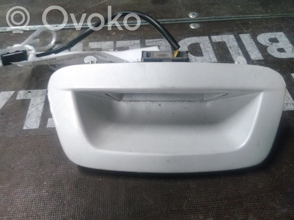 Loading door upper hinge
