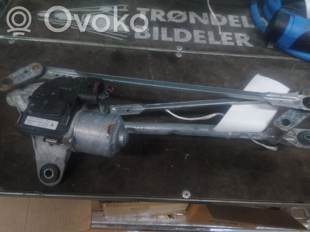 Motor și paralelogram ștergător parbriz