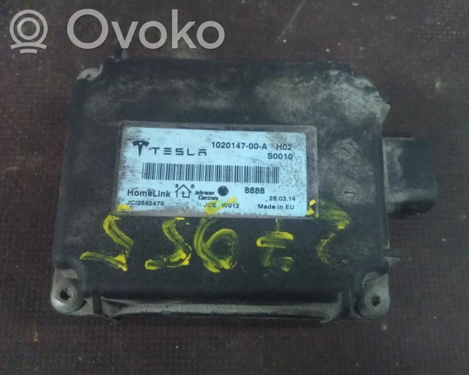 Tesla Model S Distronic sensor radar 
