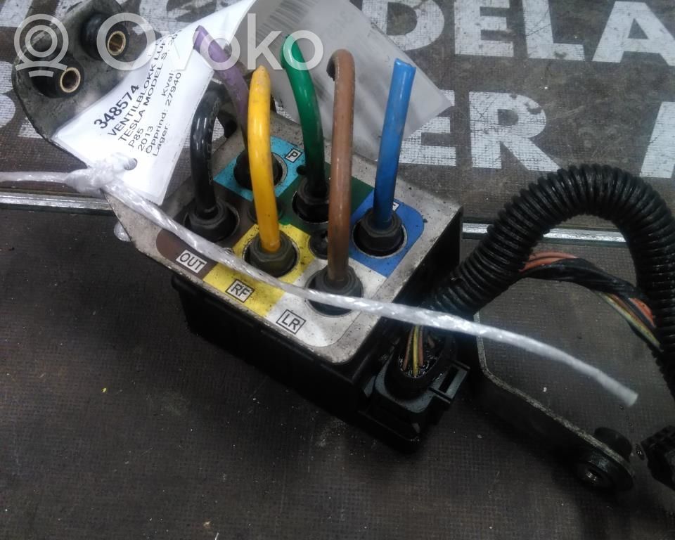 Tesla Model S Bloc supape suspensie pneumatică