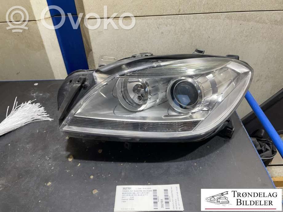 Mercedes-Benz ML W166 Lampa przednia 
