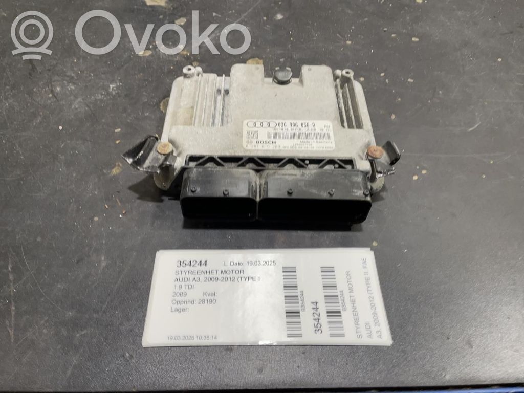 Audi A3 S3 8P Komputer / Sterownik ECU silnika 