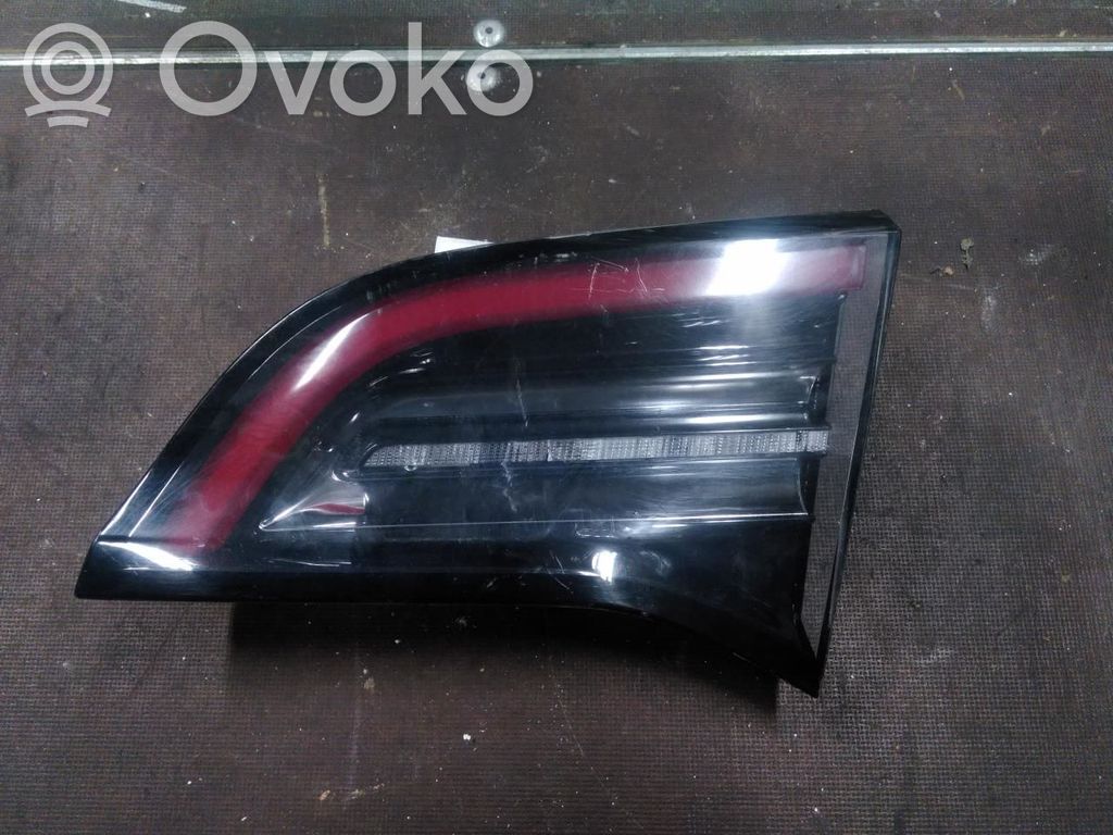 Tesla Model 3 Rear/tail lights 