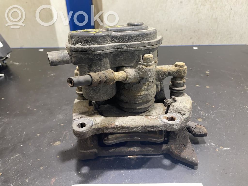 Takajarrusatula   8K0615403B,8K0615403B