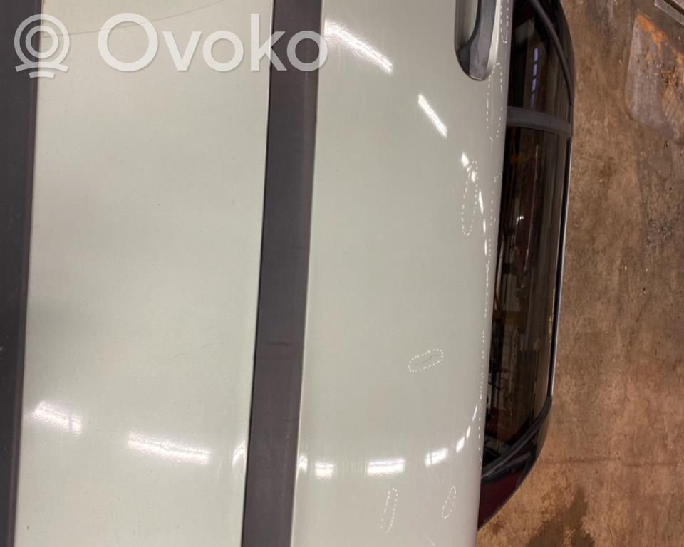 Takaovi   31385359,31385359