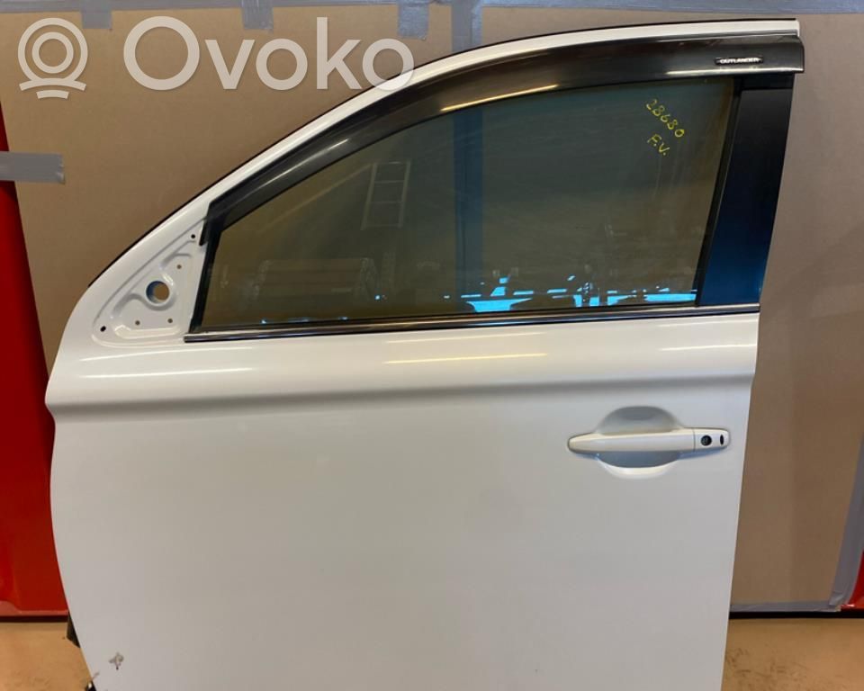 Mitsubishi Outlander Дверь 
