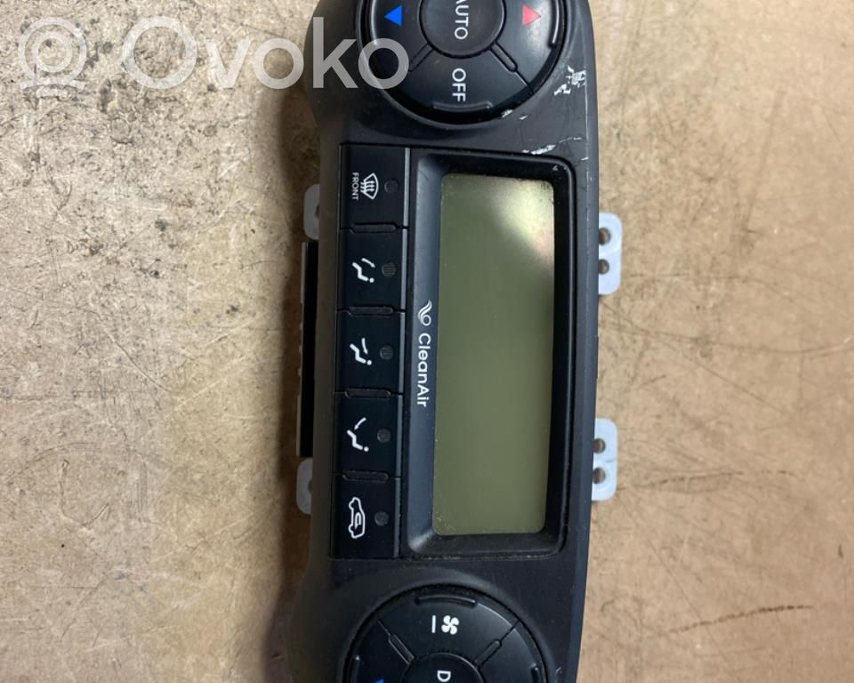 Hyundai ix35 Console centrale, commande chauffage/clim 