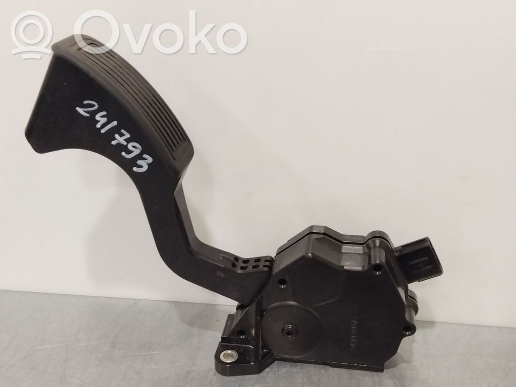 Lexus CT 200H Gaspedal 