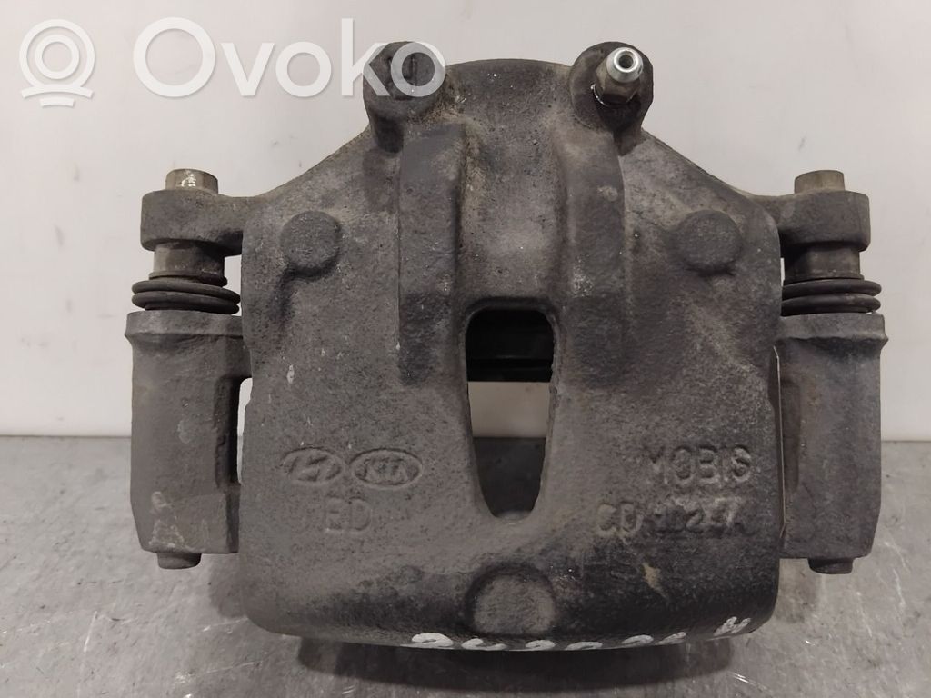 Bremssattel vorne   581301H000,581301H000