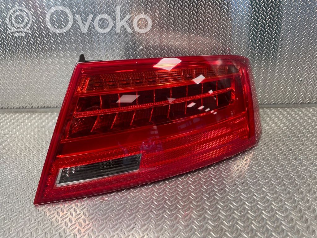 Takavalot   8T0945096H,8T0945096H