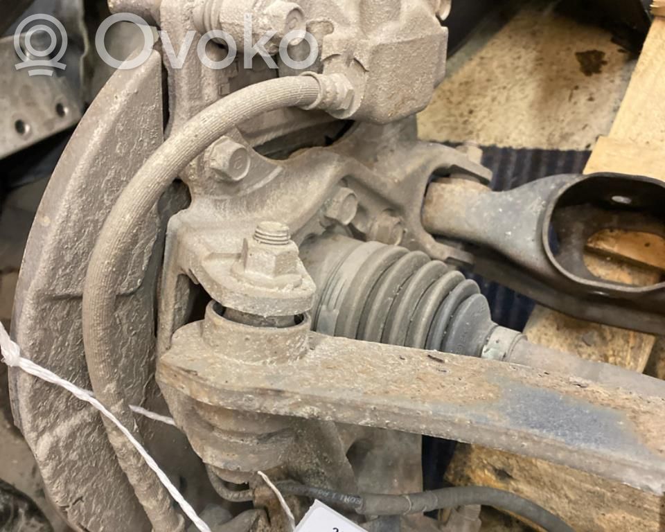 Olka-akselin laakeripesä   4113A037,4113A037