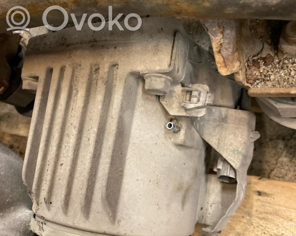 Mitsubishi Outlander Grinda punții spate 