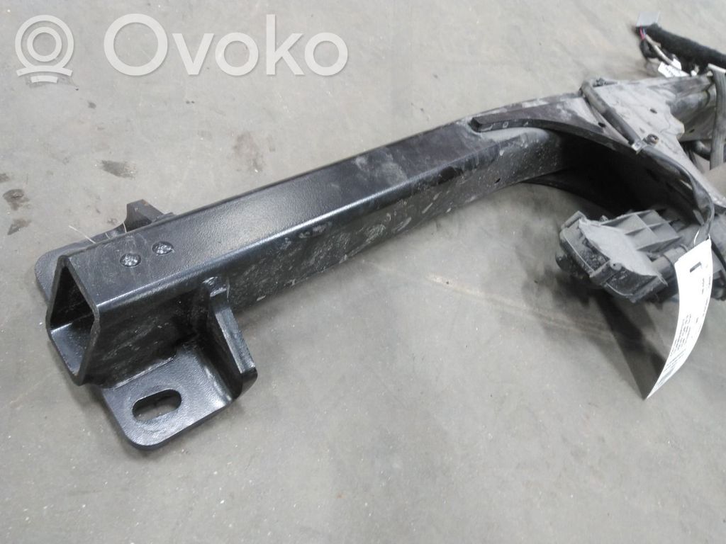 Volvo XC40 Hak holowniczy 